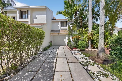 6535 Parkview Dr #B, Boca Raton, FL 33433