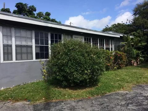 1351 NE 159th St, North Miami Beach, FL 33162