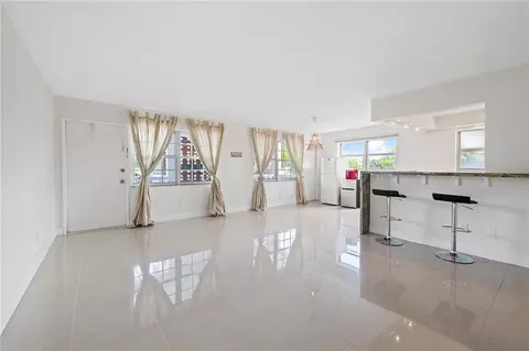 5201 NE 24th Ter #A201, Fort Lauderdale, FL 33308