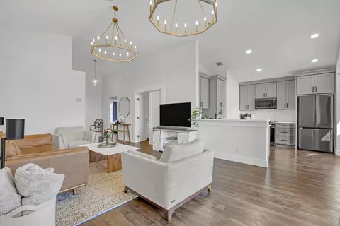 357 Hammocks Trl, Greenacres, FL 33413