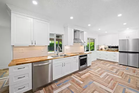 3333 NW 26th Ct, Boca Raton, FL 33434