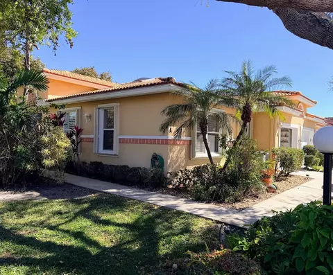 12562 Crystal Pointe Dr #A, Boynton Beach, FL 33437