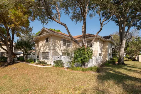 8146 Bridgewater Ct #46D, Lake Clarke Shores, FL 33406