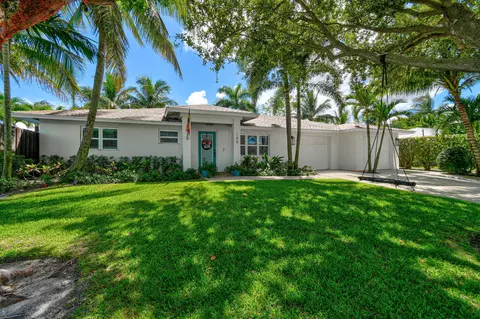 106 Windsor Rd E, Jupiter, FL 33469