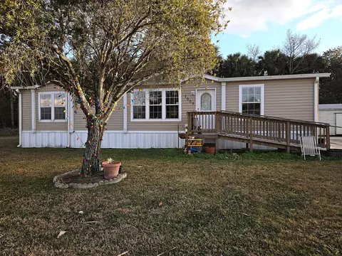 1009 NE 5th St, Okeechobee, FL 34972