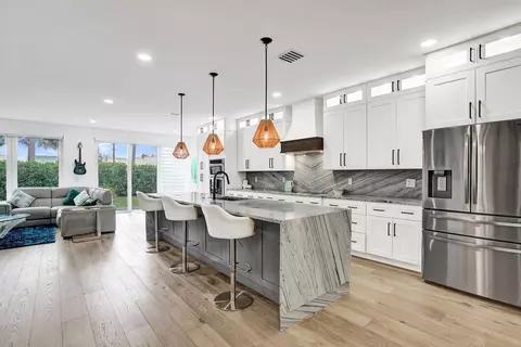 6800 Via Regina, Boca Raton, FL 33433