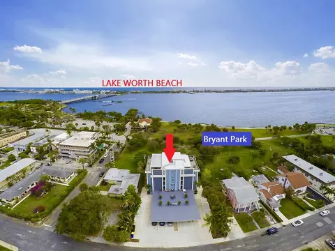 208 S Lakeside Dr #202, Lake Worth Beach, FL 33460