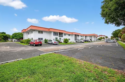 4881 NW 22nd St #B12, Lauderhill, FL 33313