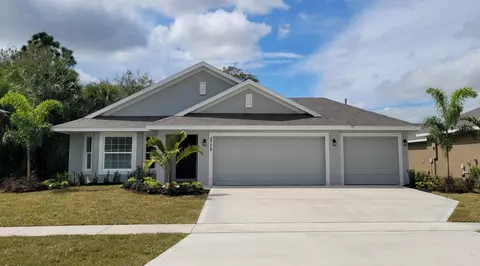 5739 Waterstone Blvd, Fort Pierce, FL 34951