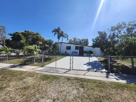 5500 SW Sw 37th Street St, Davie, FL 33314