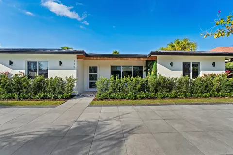 125 Cascade Ln, Palm Beach Shores, FL 33404
