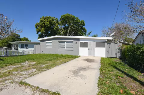 1814 Miami Ct, Fort Pierce, FL 34950