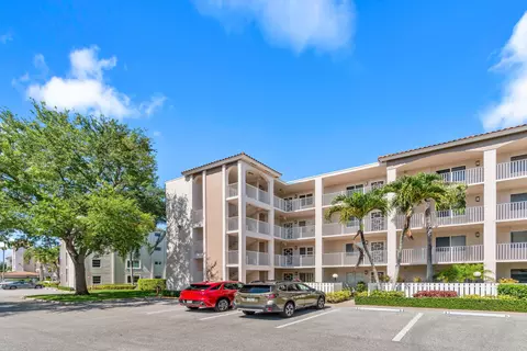 14112 Huntington Pointe Dr #210, Delray Beach, FL 33484