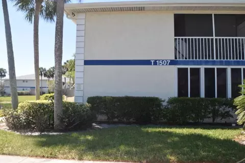 1507 SE Royal Green Cir #T-104, Port Saint Lucie, FL 34952