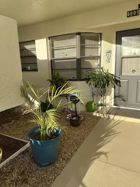 5807 Parkwalk Dr, Boynton Beach, FL 33472