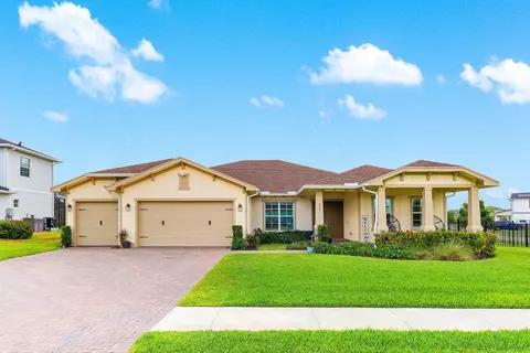 962 Castaway Ct, Loxahatchee, FL 33470