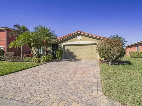 5563 43rd Ct, Vero Beach, FL 32967
