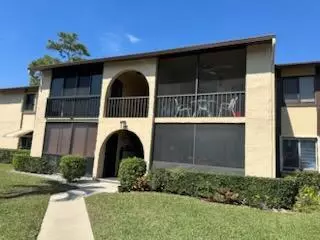236 Pine Hov Cir #D-2, Greenacres, FL 33463