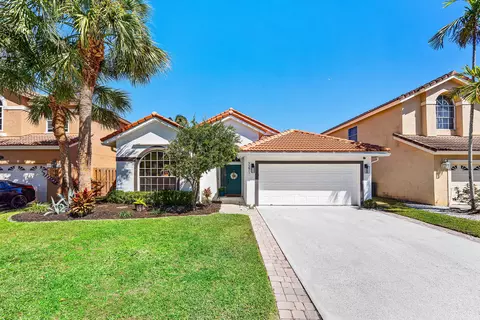 7271 Tillman Dr, Lake Worth, FL 33467