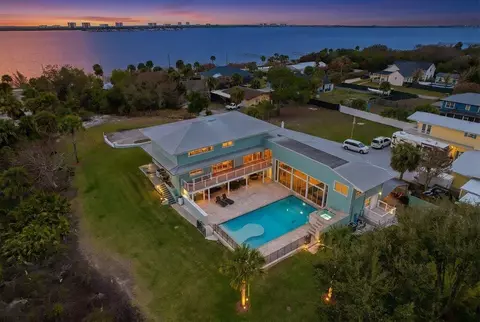 3712 E Mockingbird Hl, Jensen Beach, FL 34957