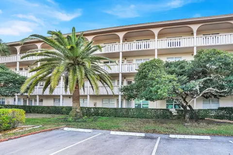 2102 Lucaya Bnd #F2, Coconut Creek, FL 33066