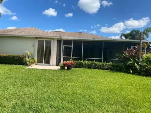 5640 NW Commodore Ter, Port Saint Lucie, FL 34983
