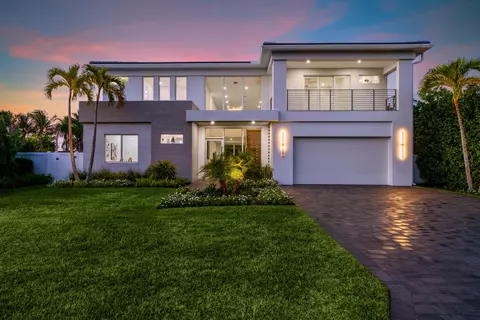 417 Lake Dr, Delray Beach, FL 33444