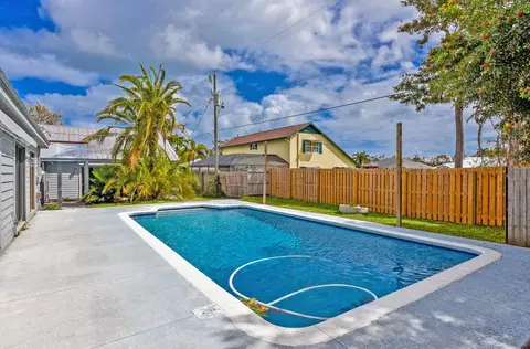 5666 SE Matousek St, Stuart, FL 34997 photo 26