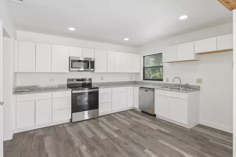 5666 SE Matousek St, Stuart, FL 34997 photo 2