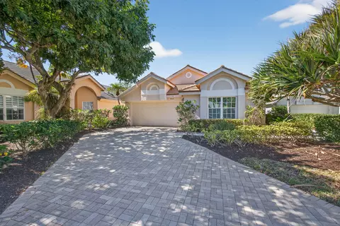 3928 Shearwater Dr, Jupiter, FL 33477