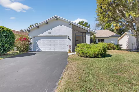 18093 104th Ter S, Boca Raton, FL 33498
