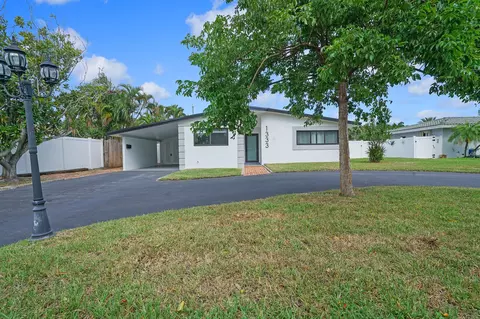 1333 SE 8th St, Deerfield Beach, FL 33441