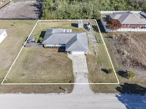 9026 85th Pl, Vero Beach, FL 32967