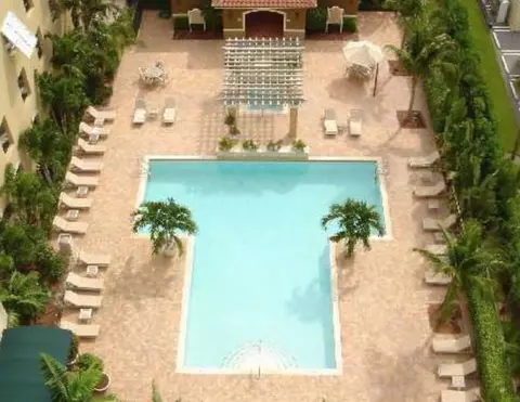 616 Clearwater Park Rd #205, West Palm Beach, FL 33401