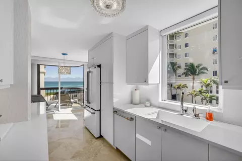5380 N Ocean Dr #3B, Singer Island, FL 33404