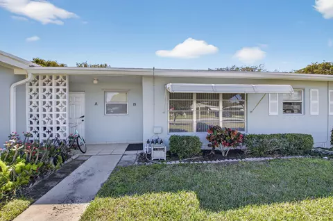 220 High Point Ct E #B, Delray Beach, FL 33445