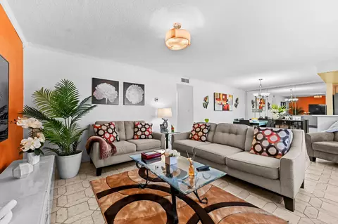 200 NE 12th Ave #3A, Hallandale Beach, FL 33009