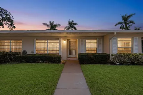 8616 Chevy Chase Dr, Boca Raton, FL 33433