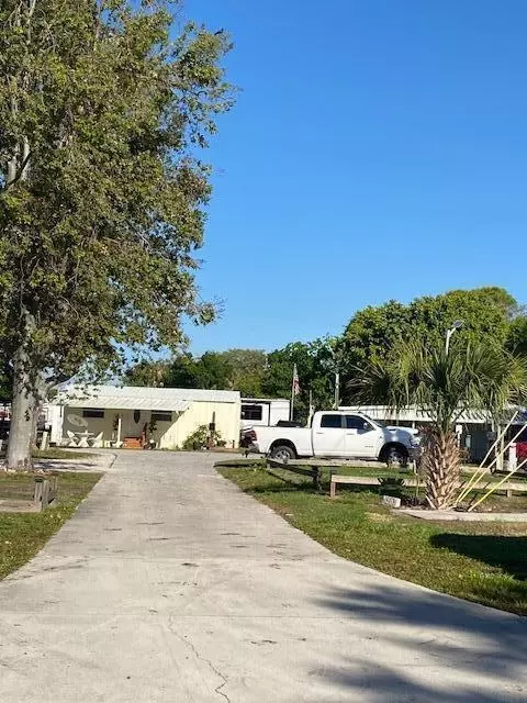 8680 Us Highway 441 SE, Okeechobee, FL 34974 photo 9