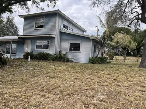 3211 SE Clayton St, Stuart, FL 34997