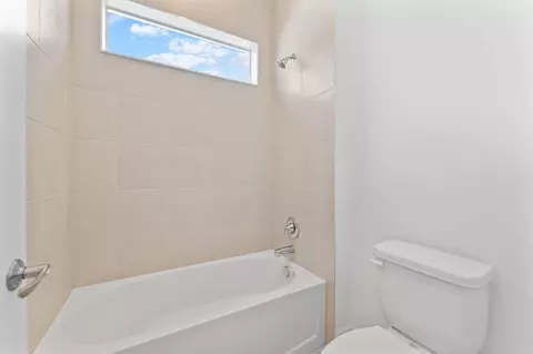 10625 SW Larocca Way, Port St Lucie, FL 34987