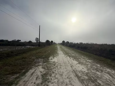 18935 NW 268th St, Okeechobee, FL 34972 photo 2