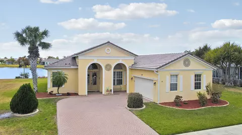 547 SW Lake Manatee Way, Port Saint Lucie, FL 34986