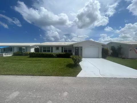2396 SW 13th Ave, Boynton Beach, FL 33426