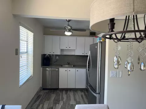 901 Flanders S, Delray Beach, FL 33484