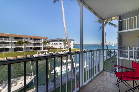 101 Doolen Ct #210, North Palm Beach, FL 33408