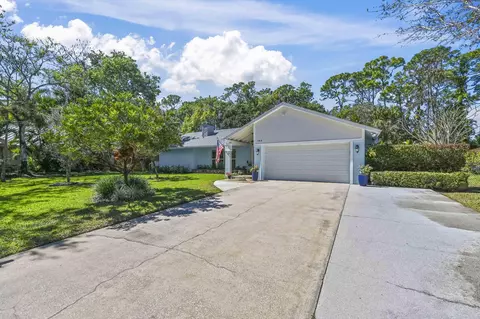 145 Sandy Pine Ct, Wellington, FL 33414