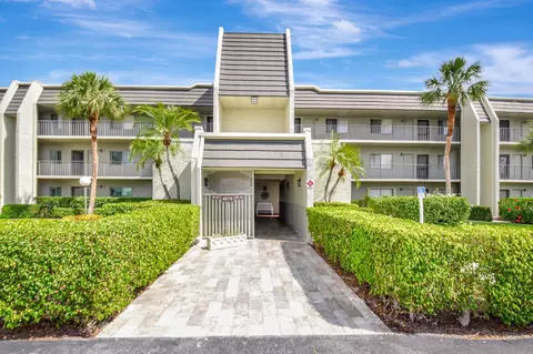 4070 Tivoli Ct #307, Lake Worth, FL 33467
