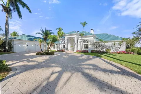 3220 Santa Barbara Dr, Wellington, FL 33414