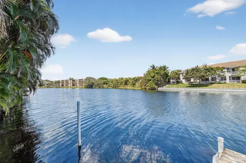2449 Gertrude Dr, Lake Worth, FL 33462